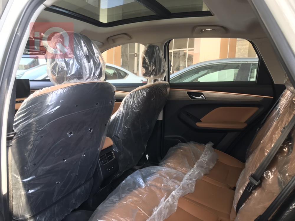 هەڤاڵ جۆلیۆن